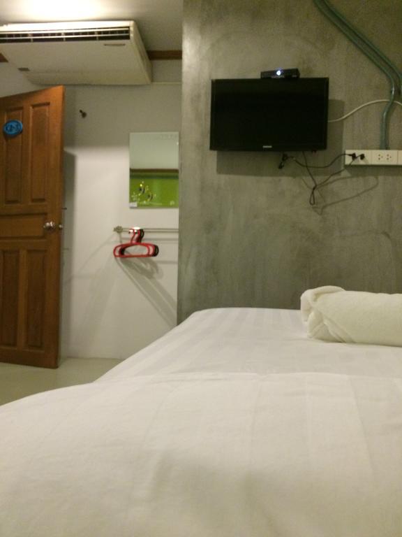 K2 Backpacker Hostel Khao Lak Chambre photo