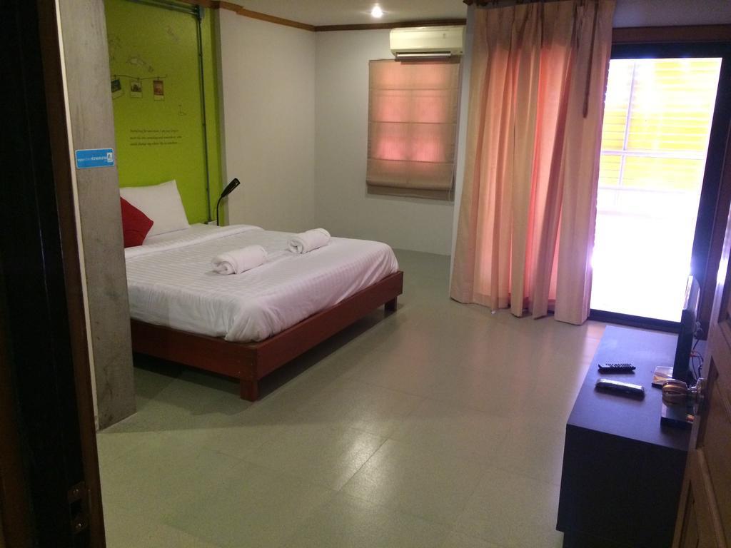K2 Backpacker Hostel Khao Lak Chambre photo