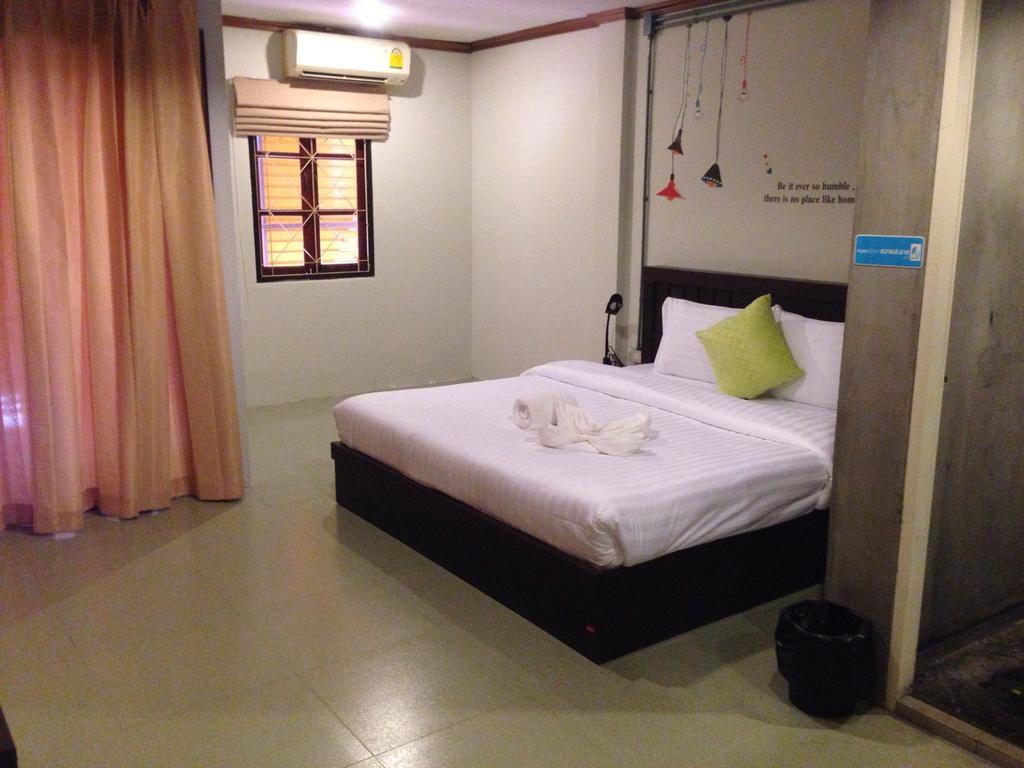 K2 Backpacker Hostel Khao Lak Chambre photo